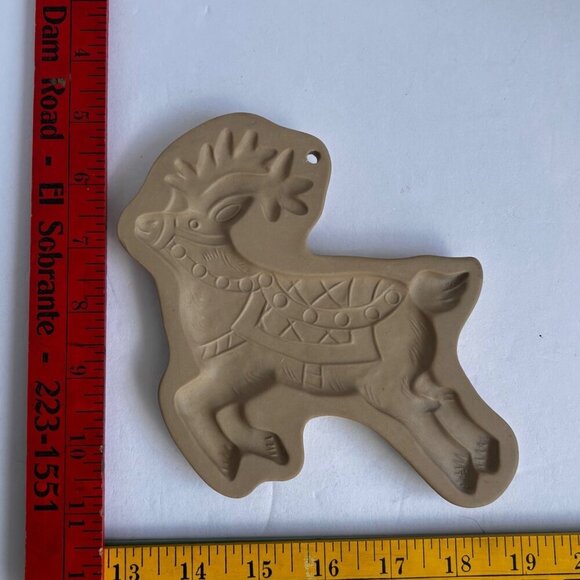 Vintage Stoneware Cookie Mold Reindeer 1990s Folk Art Ceramic 6.5" Folk Art - Picture 3 of 3